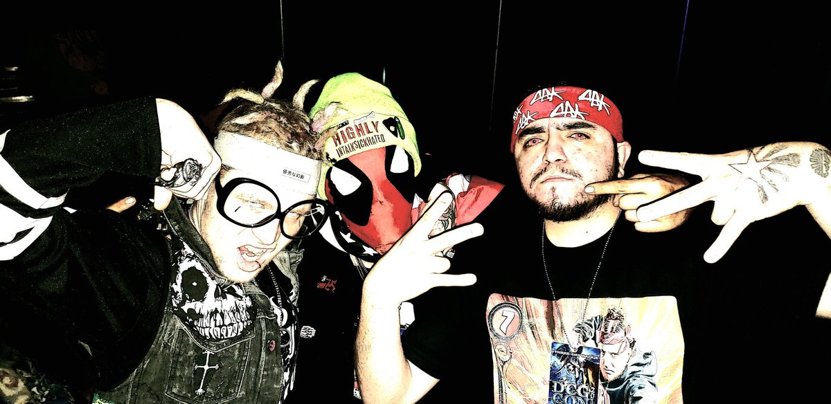SpAzZDBuDdZ's tweet photo. #JuggaloDeadPool
#OuijaMacc
#DCGCON
#GutterWater #may25th https://t.co/9chNoOeGIm
