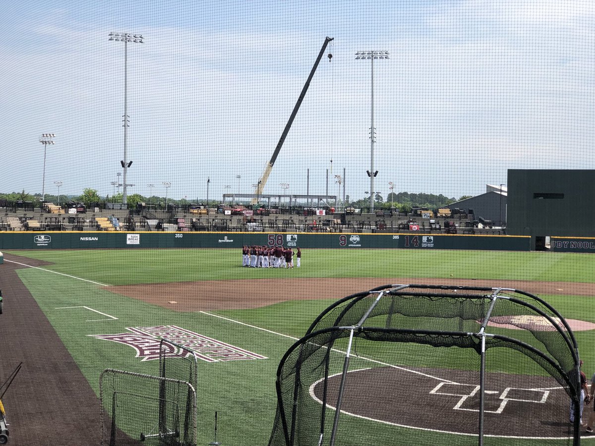 wbaarchitecture's tweet photo. Left Field Lofts going 🆙!! Who’s ready?!? #newdude #wbaarchitecture #leftfieldlofts #hailstate @msstatebaseball @ICM_LLC @Populous https://t.co/fgY8G7Pqmg