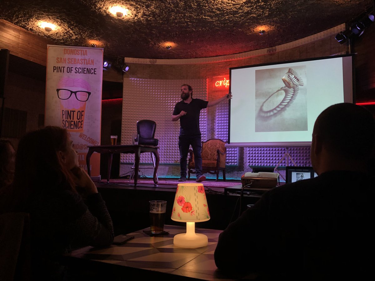 Mugaritz's tweet image. “La gastronomía es conversación, movimiento, ciencia, valores y experiencia” Iñaki Martinez de Albeniz #Pint18DSS #lacripta