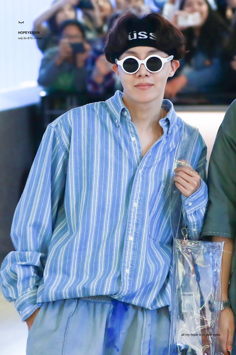 HOPEYES218's tweet photo. 180514 LAX도착
Go fight the war👑
할 수 있으니까🌼
#제이홉 #정호석 #JHOPE #iVoteBTSBBMAs 
@BTS_twt https://t.co/OzOtjSwpee