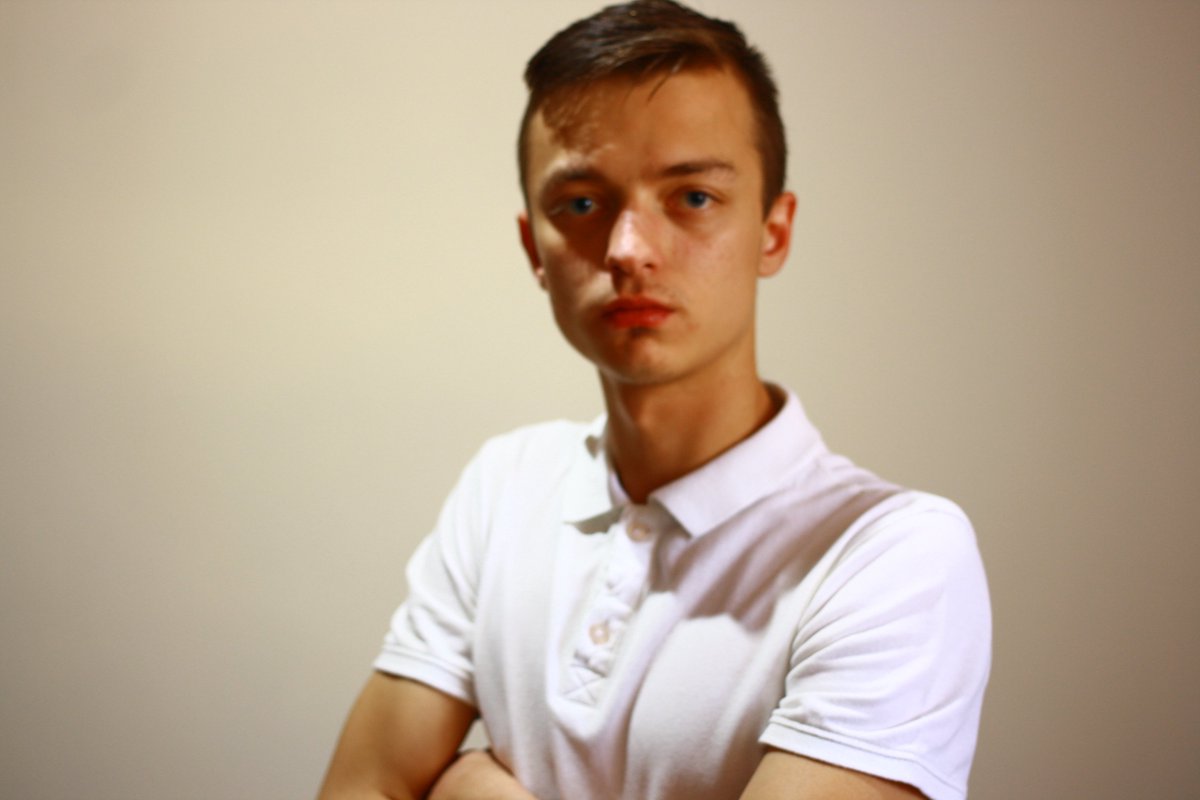 DaRk_TeaM_CSGO's tweet photo. #NOTICIA
Bienvenido @Vadym_KozaK_ !
Os presentamos a nuestro nuevo #Coach . Estamos muy contentos con su desempeño y cabe destacar varios calls durante el partido🆚@PhantomStarGG en @ArenaGGes que nos dieron rondas muy importantes.
#DaRkUp https://t.co/IR3pss4RWE