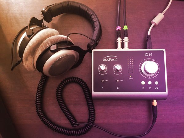 everlearn_nl's tweet photo. Werk je met een DAW zoals #LogicProX #Ableton of #ProTools en heb je last van vertraging ( latency ) bij het opnemen van audio? Zo voorkom je het: https://t.co/LZ3Vl9VXBS https://t.co/kaDks8guPK
