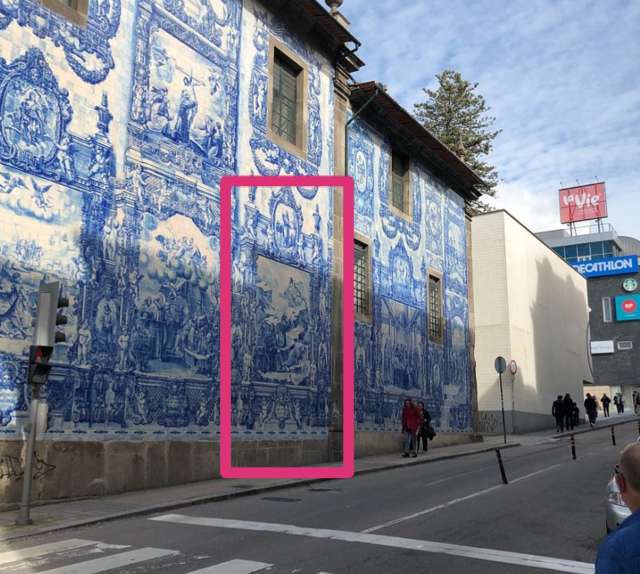 ItalianARMY_BTS's tweet photo. In the painting we can read:
"O jacto milagroso de uma fonte"
Which means:
"The miraculous jet of a fount"

#FAKE_LOVE
#iVoteBTSBBMAs 
#BTS https://t.co/SqrMyRxvy3