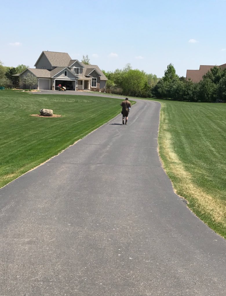 BrentHuset's tweet photo. Day 2 Service Provider Zach didn’t even know it was #WalkItOffWednesday yet he parked on the roadside and hoofed it! @DanHaider1 @TJMinneapolis https://t.co/yEbmmhFv0v