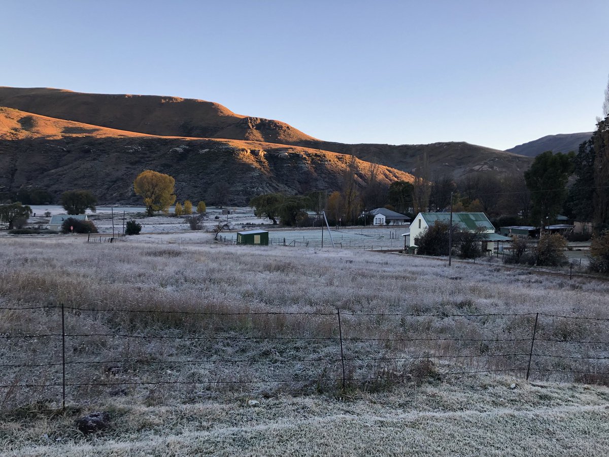 RobertFutselaar's tweet photo. Wow that was a cold start. -5 in Rhodes this morning. Day warmed up but overall it was another tough day out @freewillyza @henryrcollins @TransAfricaAdv https://t.co/LQSSlZUybK