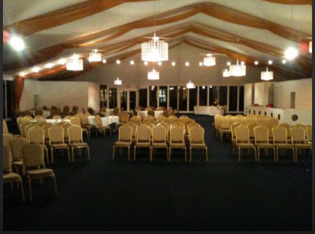 ScalfordHH's tweet photo. A peak inside our pavilion this evening. A real hidden gem! This beautiful addition to the hotel holds up to 600 guests. 
Why not head over on Sunday to our wedding fair and take a look around. 
#pavilionwedding #scalfordhallweddingfair https://t.co/NZkZi2UgI1