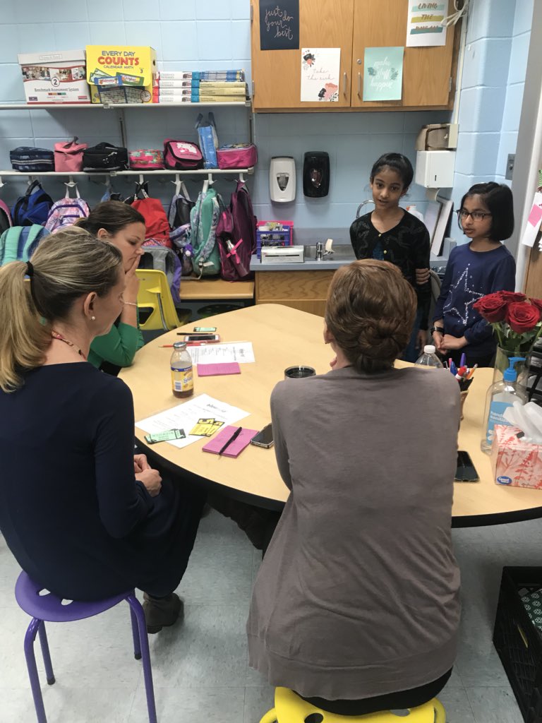BrianaCash_'s tweet photo. Thank you to our @EdisonStaffDev venture capitalists for coming in to support our BizWorld groups! We negotiated our little hearts out 💕 #edisontweets #mlkedison #thirdgrade #bizworld https://t.co/SSKCnup0Vn