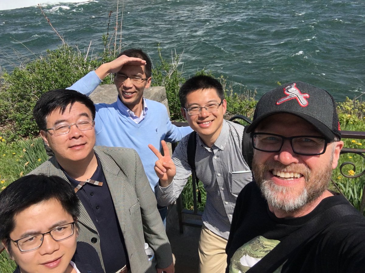 gregoryalankopp's tweet photo. At Niagara Falls with my colleagues from Tongji University, Texas Tech Univ, and Univ Buffalo. #TakingADayOff https://t.co/j5ix5bCcmA