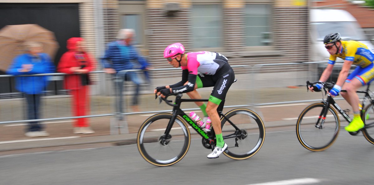 46,3! 47,1! That’s the average speed I had in the 2 kermesse races I raced in Belgium last days. As always, those races are underestimated! Only 1 speed: full gas! 175km full gas!!😅💨 Perfect to get ready for the 2nd part of the season with @Ride_Argyle ! #Verrebroek #Puivelde