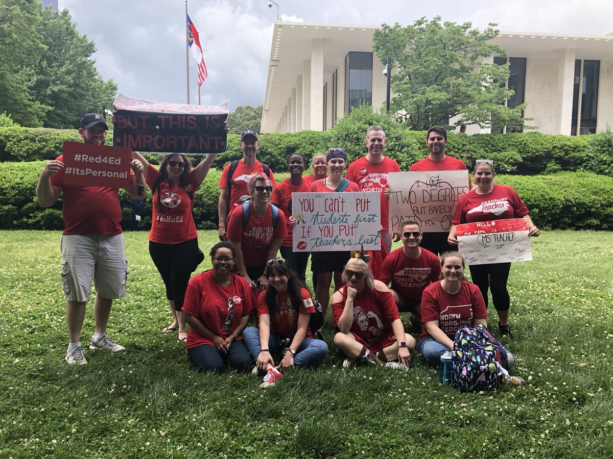 ChellieLouWho's tweet photo. Teachers and alumni from Northwest School of the Arts representing #CMS at the #RallyForRespect #NCAEStrong #ItsPersonal #dareyoutopaymebythehour https://t.co/tRLJyACV7F