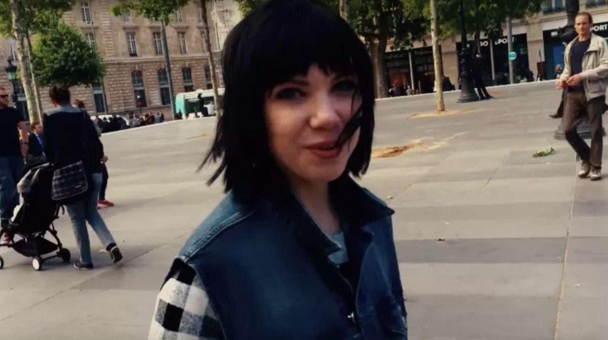 trackrecord's tweet photo. This is why Carly Rae Jepsen isn't more famous: https://t.co/6WgnORowgo https://t.co/AdtNRHeW4a