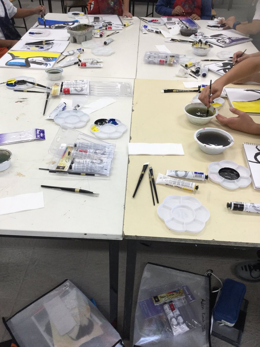 AmityCollegeAU's tweet photo. Year 7BB painting, inspired by Joy Hester 🎨
#amitycollege #joyhester #art #painting https://t.co/BLIc8365Mq