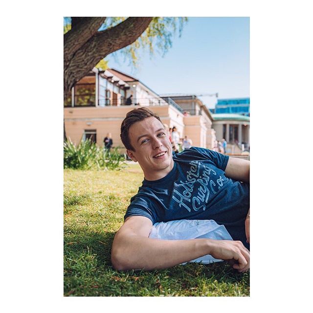 rlisaacc's tweet photo. I really ought to learn how to stop holding my camera sideways...
•
•
•
•
#portrait #photooftheday #canon6d #teamcanon #streetmobs #creativetones #visualsfeed #agameoftones #visualsoflife #photography #vsco #vscocam #igers #colour #youth #igersdubli… https://t.co/Yvx3R1PBSw https://t.co/tv2ifey6Ov