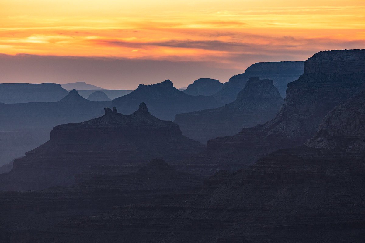 One of the best places in the world to watch the sunset: <a href="/GrandCanyonNPS/">Grand Canyon NPS</a> by Jacob W. Frank #Arizona #FindYourPark