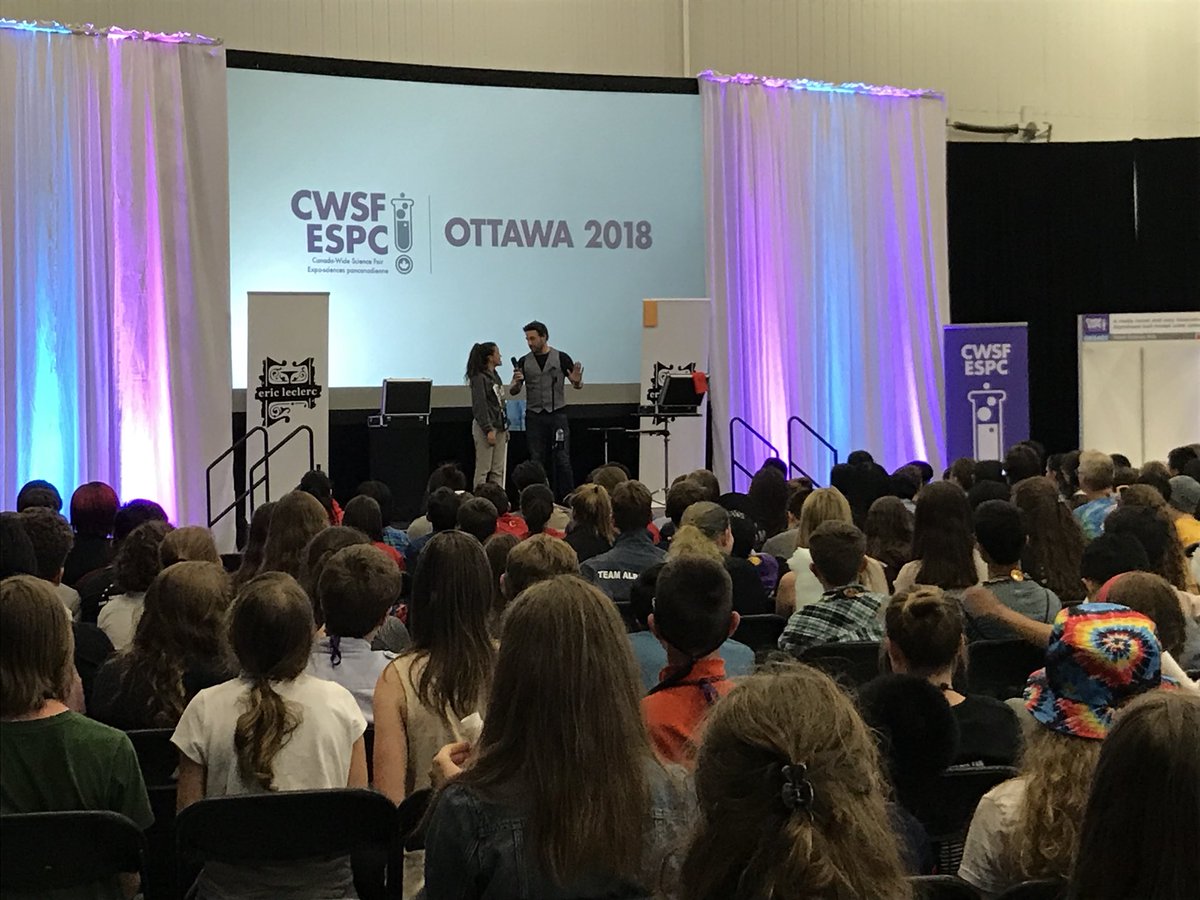 ScienceFairCYSF's tweet photo. Taking a night off after a full day of sharing their projects with the public @cwsf_espc
A magic show with the hilarious #ericleclerc https://t.co/BmZK2v4SDE