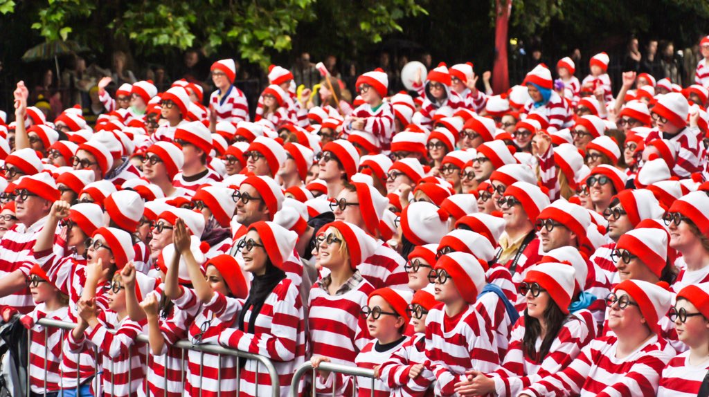 ColinHasted's tweet photo. @integrated_exp With the team caps it’s like a #CrestronMasters Where’s Wally trying to find yourself in the picture! https://t.co/VeyE9IhlY9