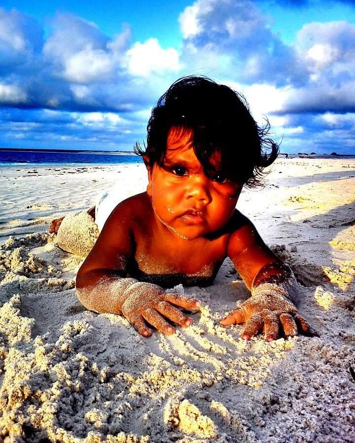 IndigGrapevine's tweet photo. This beautiful bubbas photo was sent in to us a few years ago by Kaylene Rex. Love it. 😍😍
#indigenouscuties #indigenousgrapevine #throwback #tbt #throwbackthursday https://t.co/oWrQ9HJs5L