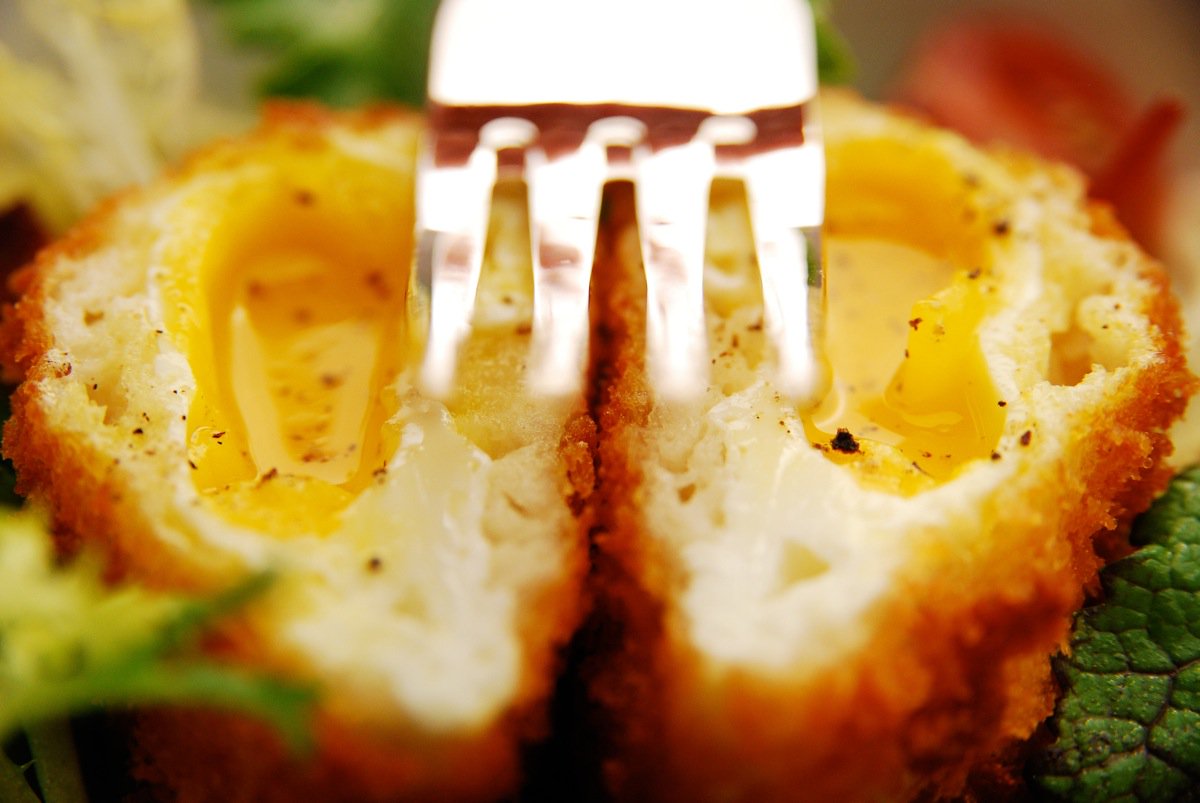 Crisp Organic Parmesan Farm Egg Salad #smallplates #finedining #santamonica #laeats #eatla #buffaloclub #winepairings #worldlywines #frisee #localgreens #babytomatoes #slabbacon #redonion