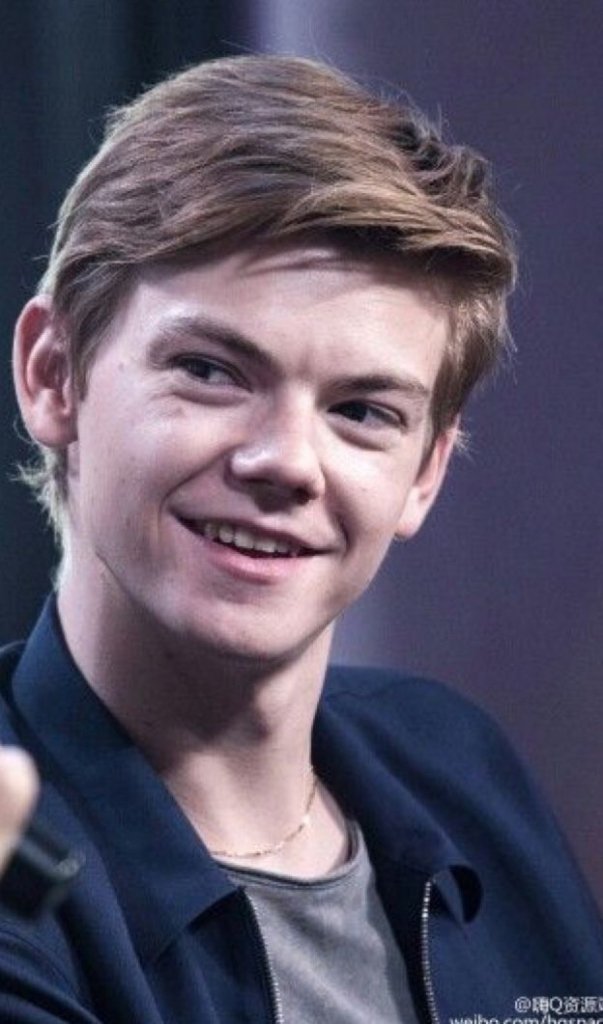 Happy Birthday Thomas Brodie-Sangster!!!         