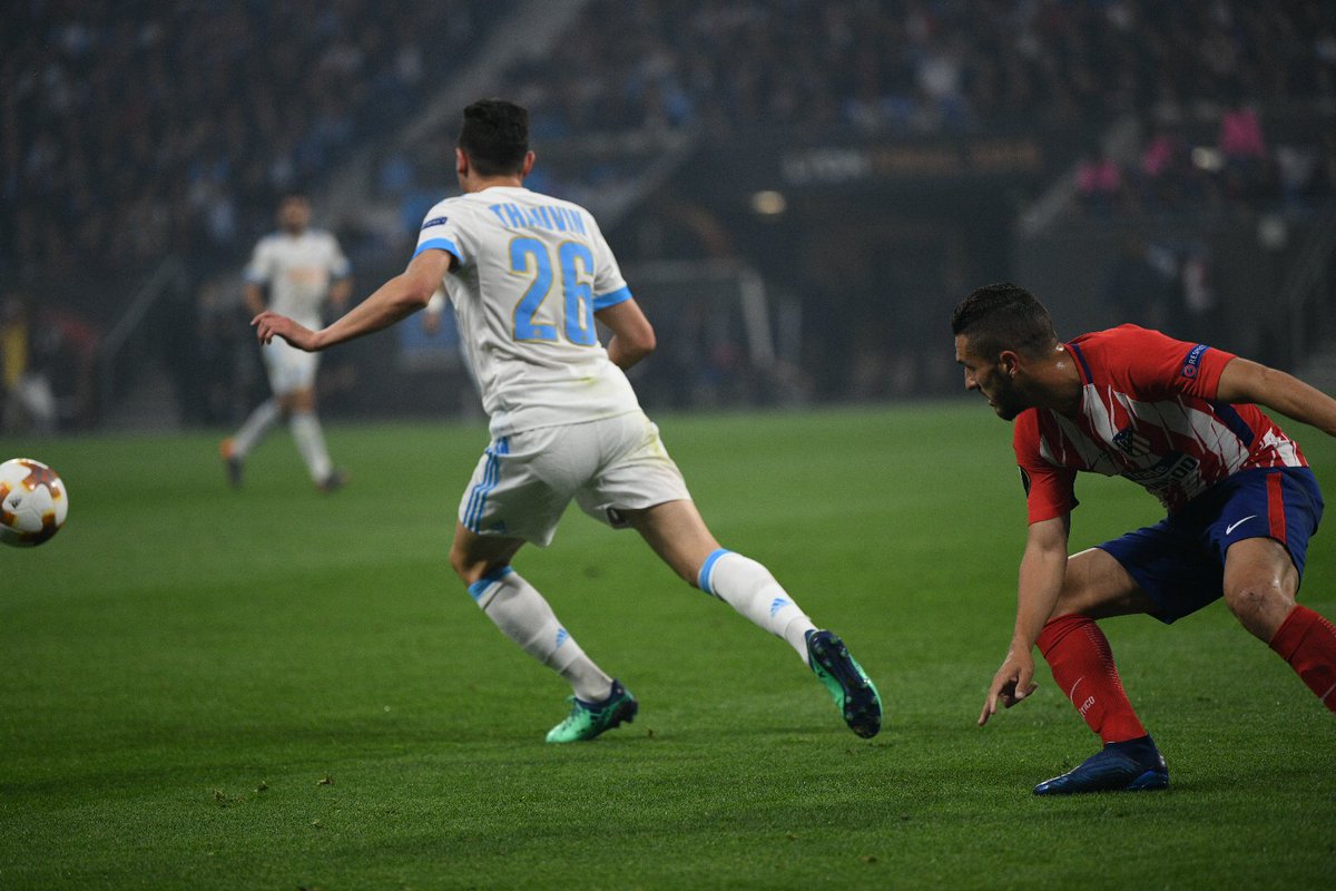OM_Officiel's tweet photo. ⏱️65' Les Olympiens n'abdiquent pas essayent de casser les lignes défensives espagnoles ⚽️

Le match n'est pas terminé 👊

#OMAtleti 0⃣-2⃣ https://t.co/hQzhZl8kzf
