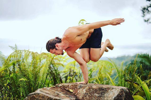VCTourism's tweet photo. Strength! Balance! Focus ! #Balance #Yoga #Tropical #Jungle #VistaCelestial #CostaRica #LuxuryHotel https://t.co/YYV5NRDGdG