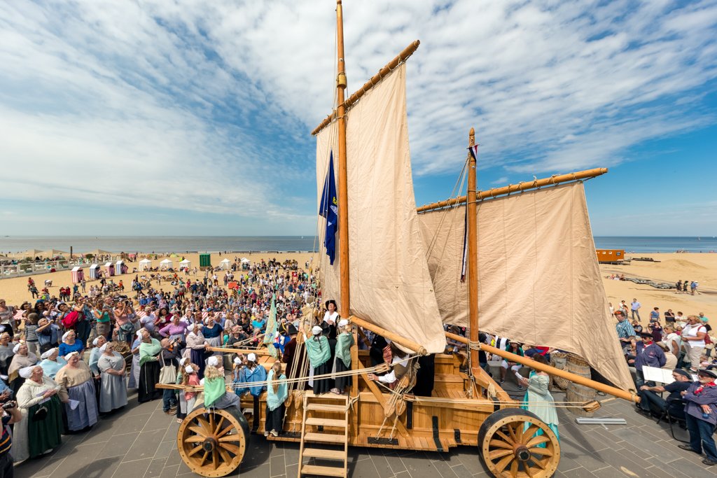 ClubLourdes_'s tweet photo. Sfeerfoto's van @HistorischFeest @AnneReitsma nu te bekijken op onze Facebook pagina! https://t.co/uroAI3zefT https://t.co/ZDB8K2sXr8