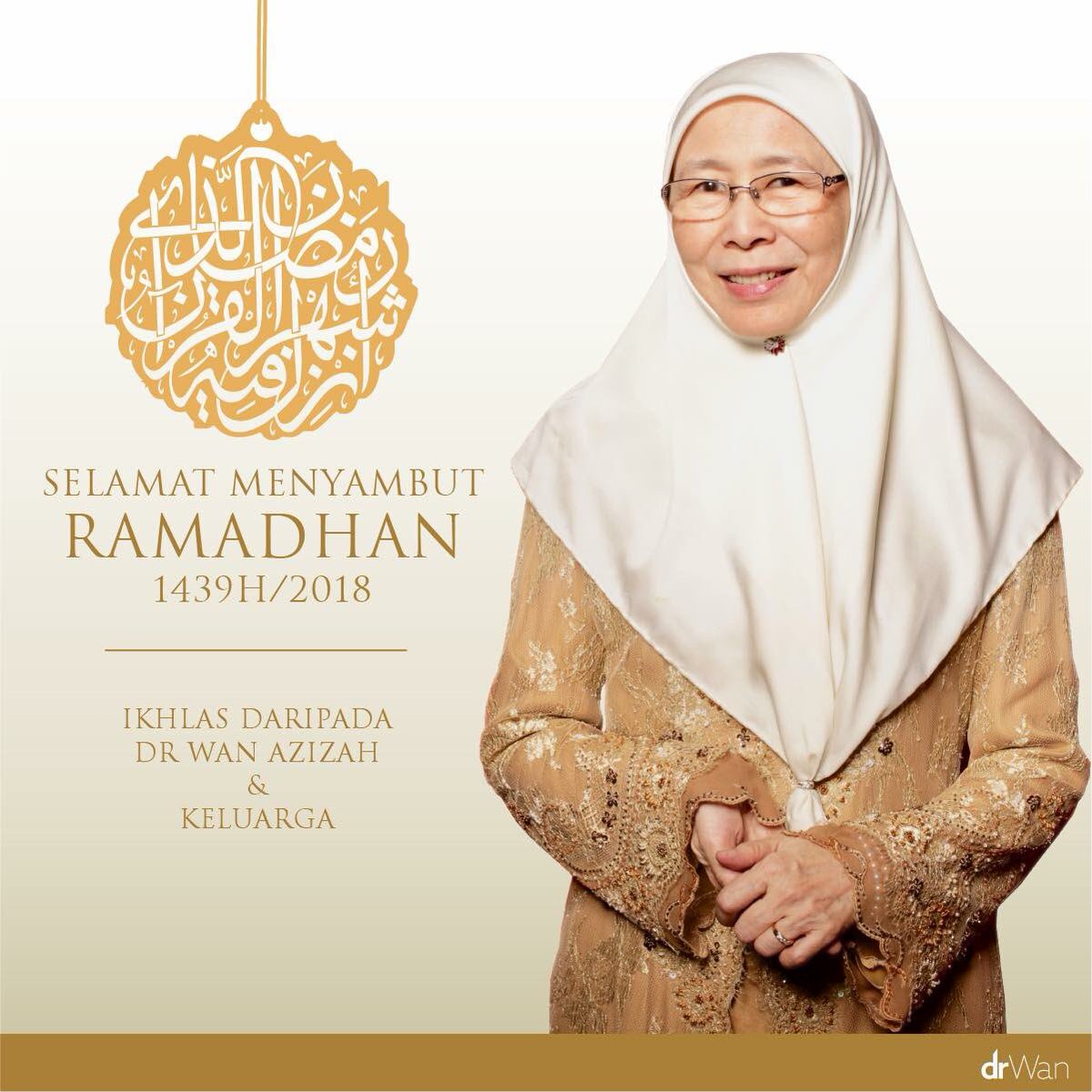 drwanazizah's tweet photo. Semoga bulan Ramadan yang penuh rahmah dan barakah ini kita menjadi insan yang lebih beriman lagi bertaqwa

Saya ucapkan selamat menyambut Ramadan Kareem kepada seluruh umat Islam di Malaysia dan di serata dunia.

#Ramadan https://t.co/VG2AuzpwyR