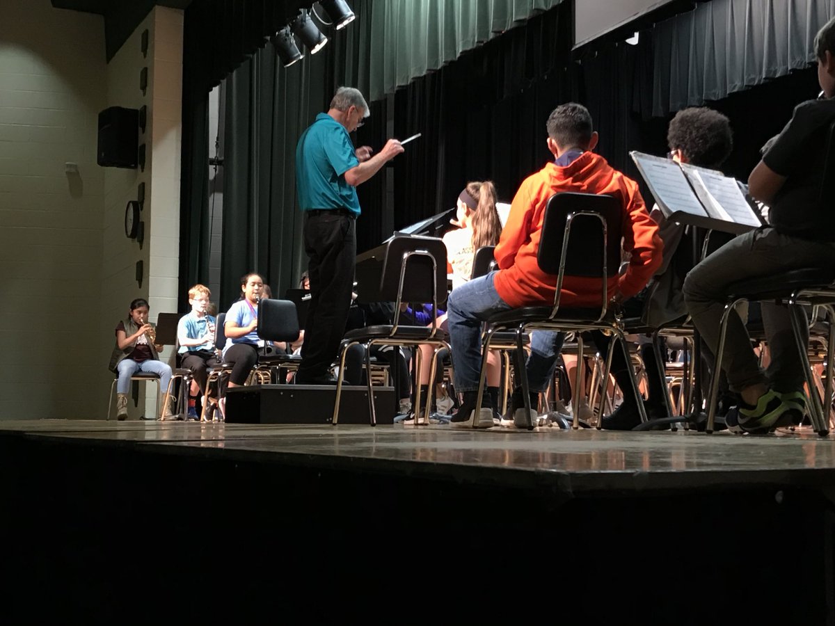 MrCochnar's tweet photo. 6th grade band putting on a special performance for our 6th graders today! https://t.co/0y6bPHjYQi