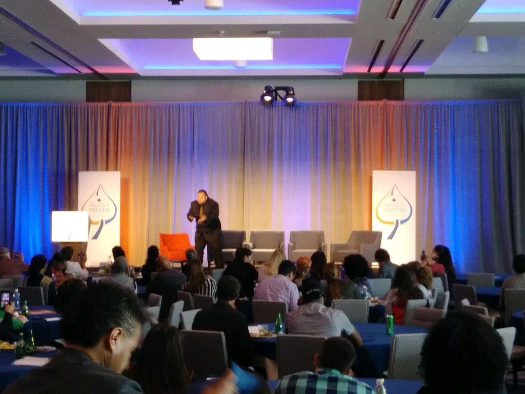 aStrongAdvocate's tweet image. “Community is what we need to reach our greatness.” - Isreal, Youth Engagement Strategist #OYUnited #AdvancingPathways #OYF #OpportunityYouth #SpokenWord