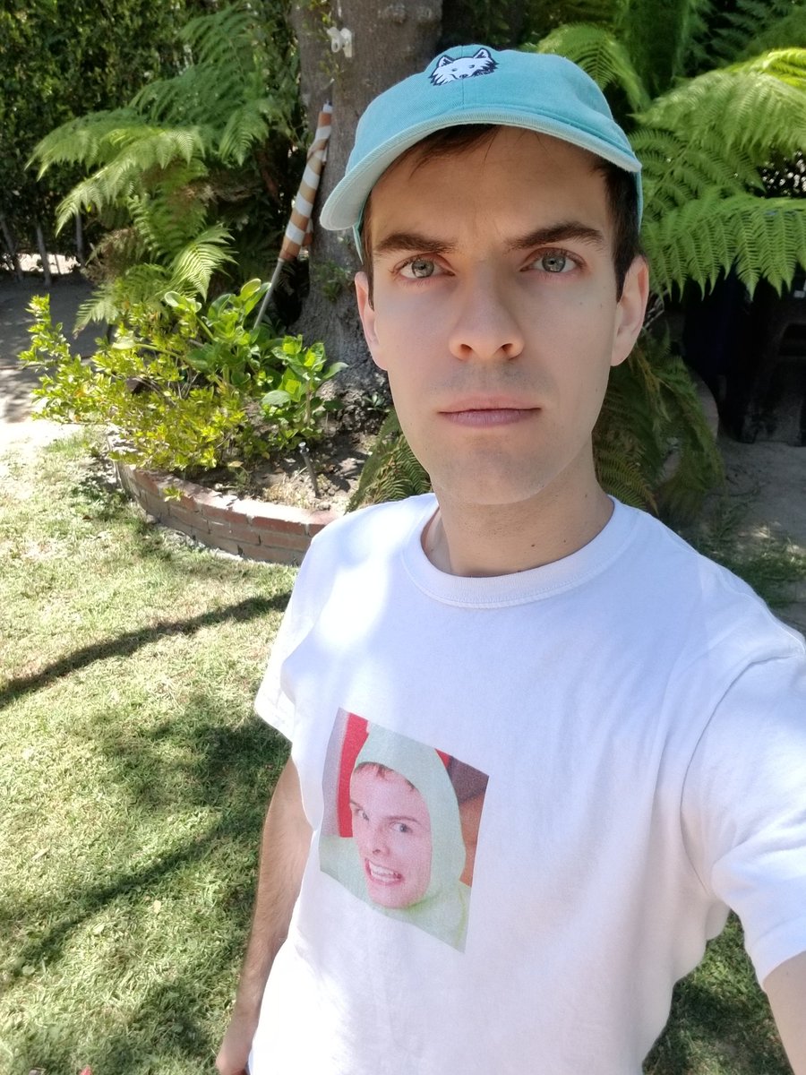 jacksfilms's tweet photo. -hat by jacksfilms
-shirt by idubbbz https://t.co/Ygjt3TI5ud