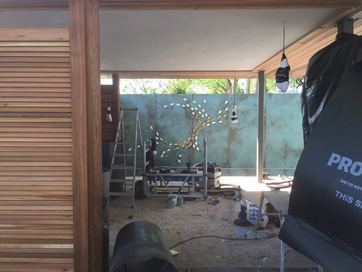 Day 17 <a href="/MorganStanley/">Morgan Stanley</a> #RHSChelsea garden for <a href="/NSPCC/">NSPCC</a> and the pavilion in the woodland garden is taking shape too