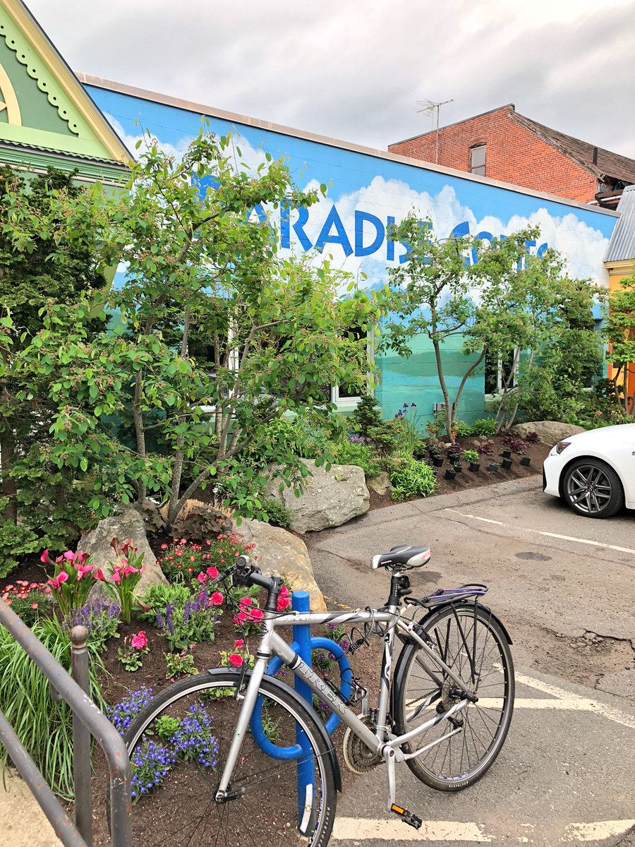 DavidNarkewicz's tweet photo. I just concluded a busy #BiketoWorkDay by biking my proposed FY2019 city budget to #ParadiseCopies for final printing before tomorrow night’s presentation to City Council. #NorthamptonMA #BayStateBikeWeek https://t.co/Un5VJsmyQz