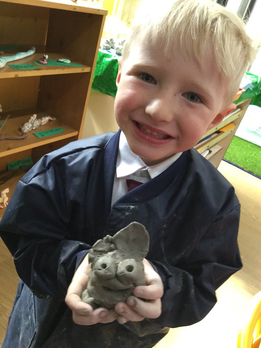 TranbyYear1's tweet photo. #DearFarm working with clay is very tricky ensuring that it doesn’t dry out and crumble. It is also quite hard on the fingers to manipulate so I was very impressed with the lovely farm animals made today using the ball method. Well done class! https://t.co/8UhfuLbvaB
