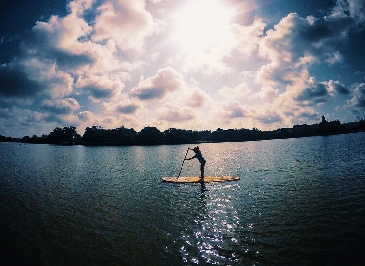tkitty_spring's tweet photo. Paddling on my @Yoloboard  original 🖤 #YOLO #SUP #standuppaddleboarding https://t.co/oqcKhZ3epv
