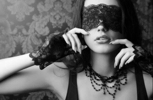 Lailahope3's tweet photo. Good sleep#to you people 😘 👍🏽😇😴🤫 https://t.co/RSY1WLC7Bw