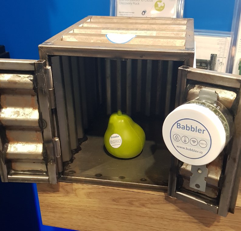 EricssonEnter's tweet image. How to make sure a shipping container has not been broken into? @babbler_io has the answer! Place one of these in a container to create a digital seal, measure temperature and provide ID. Cost-efficient, wireless and re-usable. 
m.eric.sn/rQmQ50hjXP5
#IoTAccelerator #IoTWorld