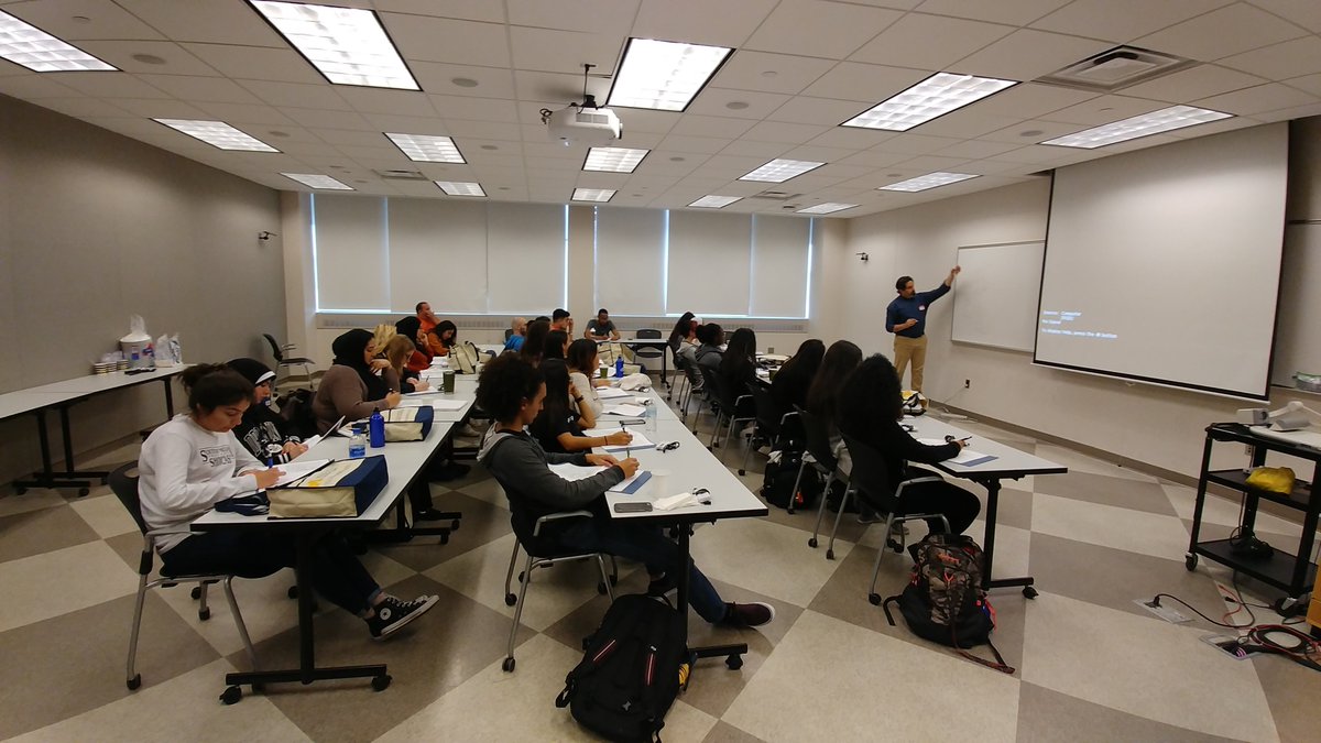 DFB_UM's tweet photo. We are grateful to have wonderful UM faculty such as @sbarolo teaching our students every year. For Day One of #DFB2018, Dr. Scott Barolo gave an intro to Developmental Biology followed by walking the students through gastrulation via "dance". https://t.co/wjSYat512c