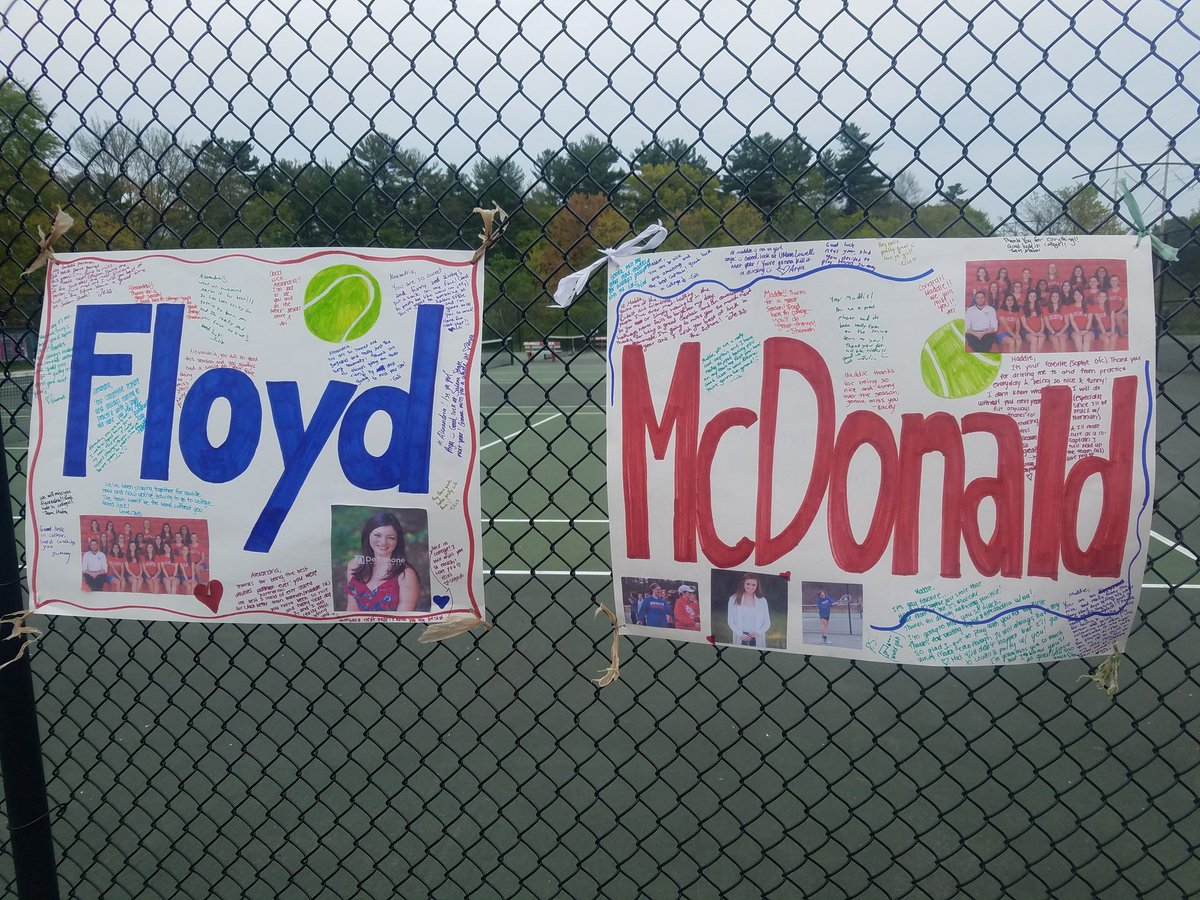 MrTota13's tweet photo. Congrats to @BHStennis14 on their senior night win over Watertown! #bhschat #tennis #seniornight #reddevils @BHSAthleticDept https://t.co/0qaBycdfda