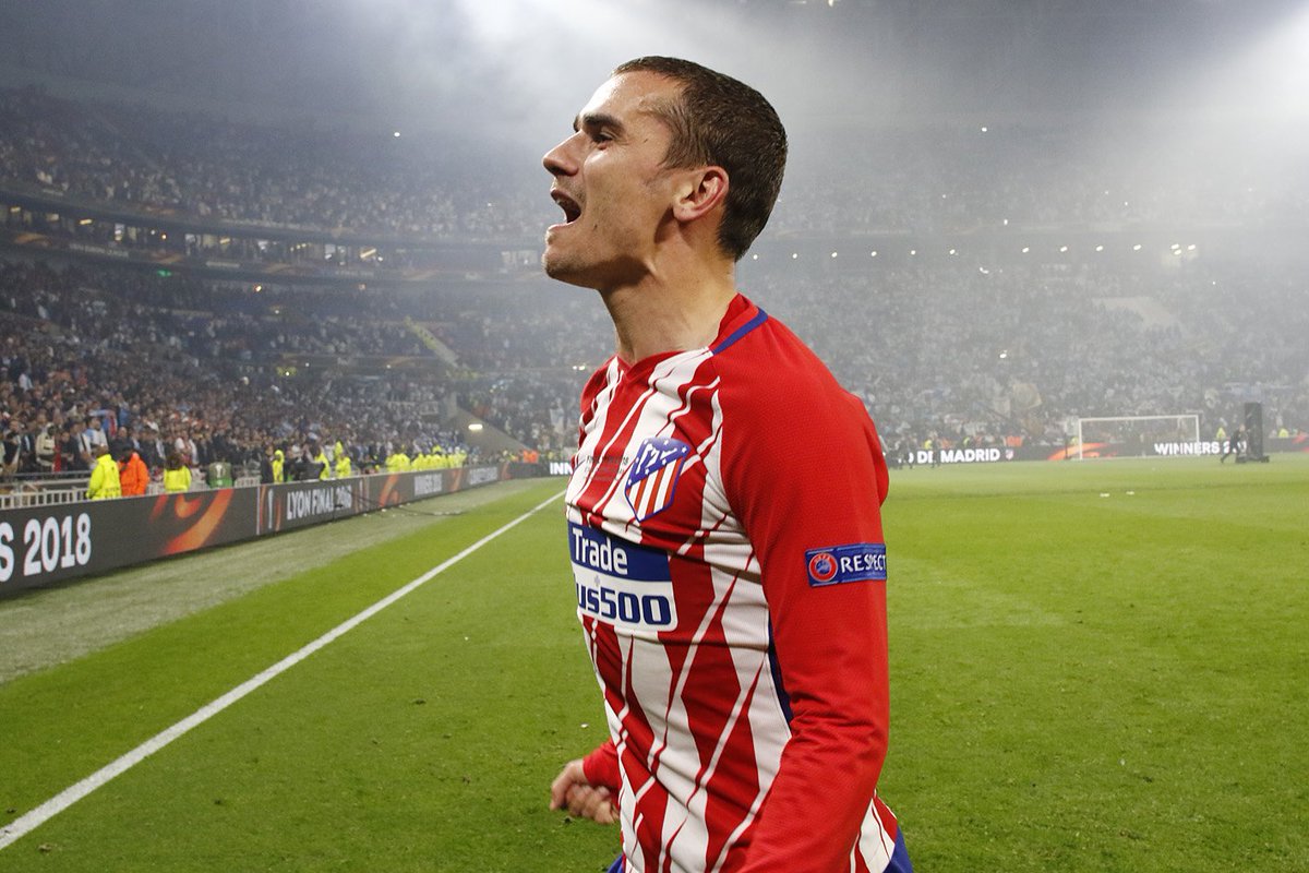 atletienglish's tweet photo. 🏧🏆 ¡CAMPEOOOOONES, CAMPEOOOOONES! 🏧🏆 
#RoadToNeptuno #AúpaAtleti https://t.co/Eq3ECrzbFi