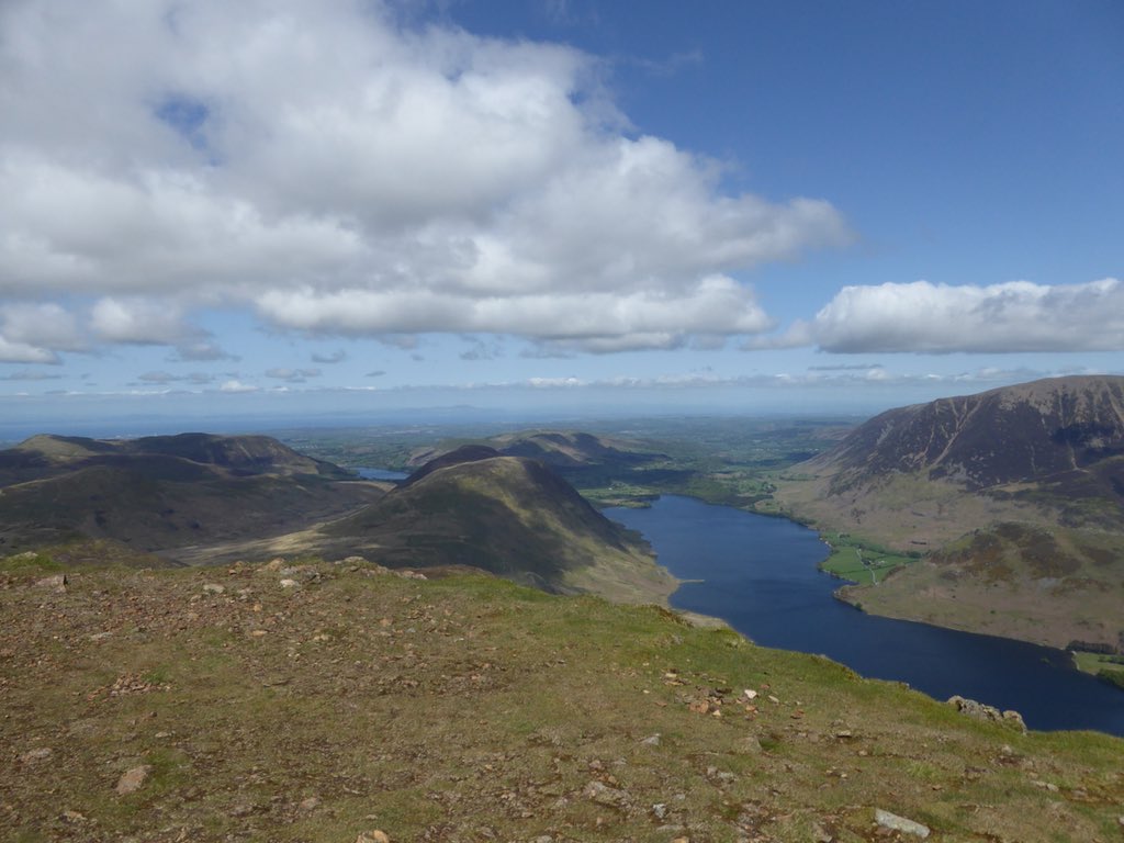 Jackofscotland's tweet photo. My last day in #Buttermere walked across the ridge from #Red pike and came down just before#Haystacks thro #scarth gap pass- it was a wonderful day and had tremendous weather over last 10 days https://t.co/IEWI4LK0Wh