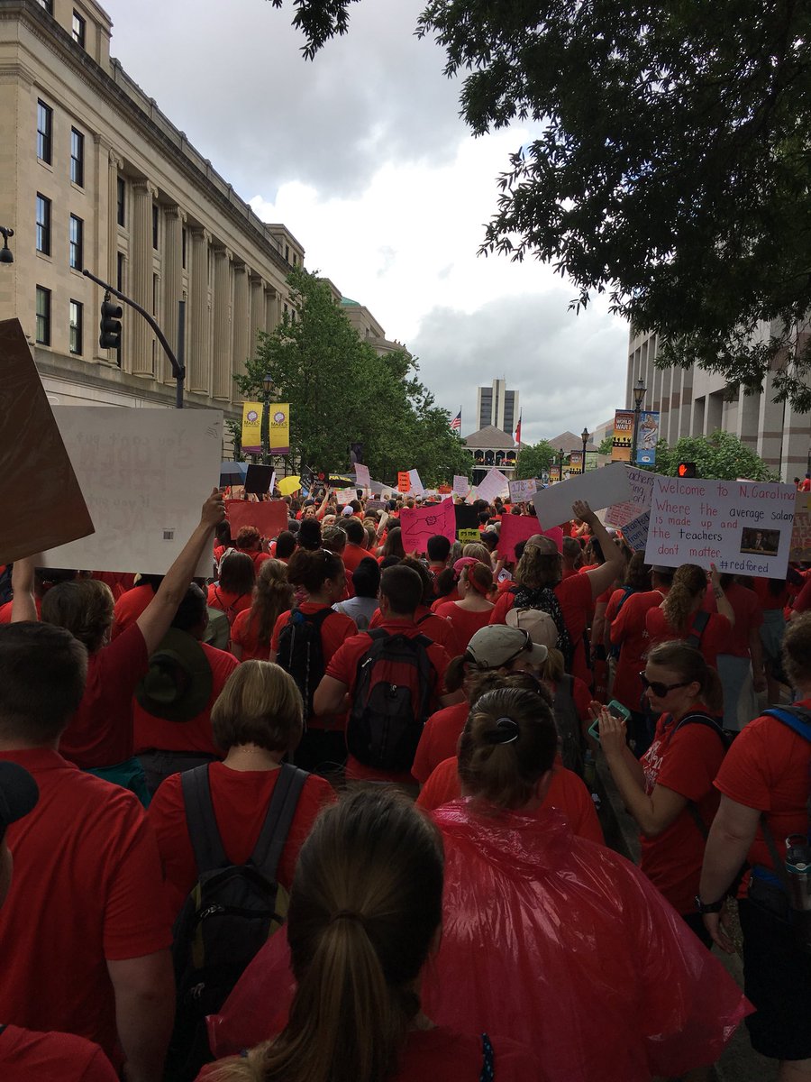AllenHornetNest's tweet photo. #RallyForEducation #Itspersonal #MarchForStudents https://t.co/qnbHBGzHY0
