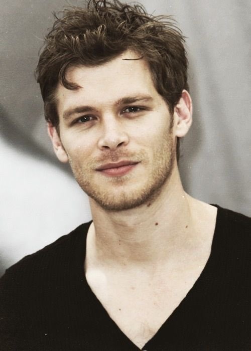 Happy Birthday Joseph Morgan  O melhor híbrido da série       