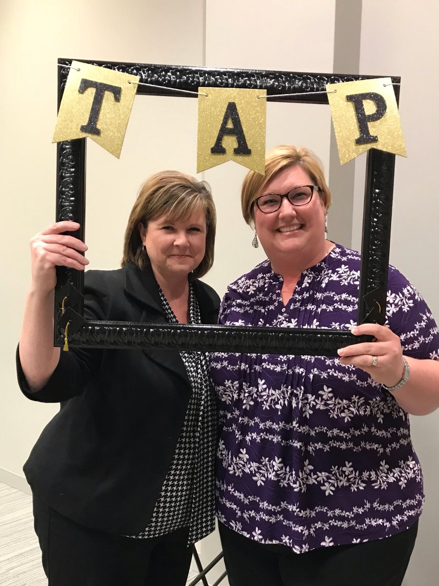 cabsher0's tweet photo. #TAPgraduate2018
@SEstarsR2 https://t.co/9TKVVnJBLS