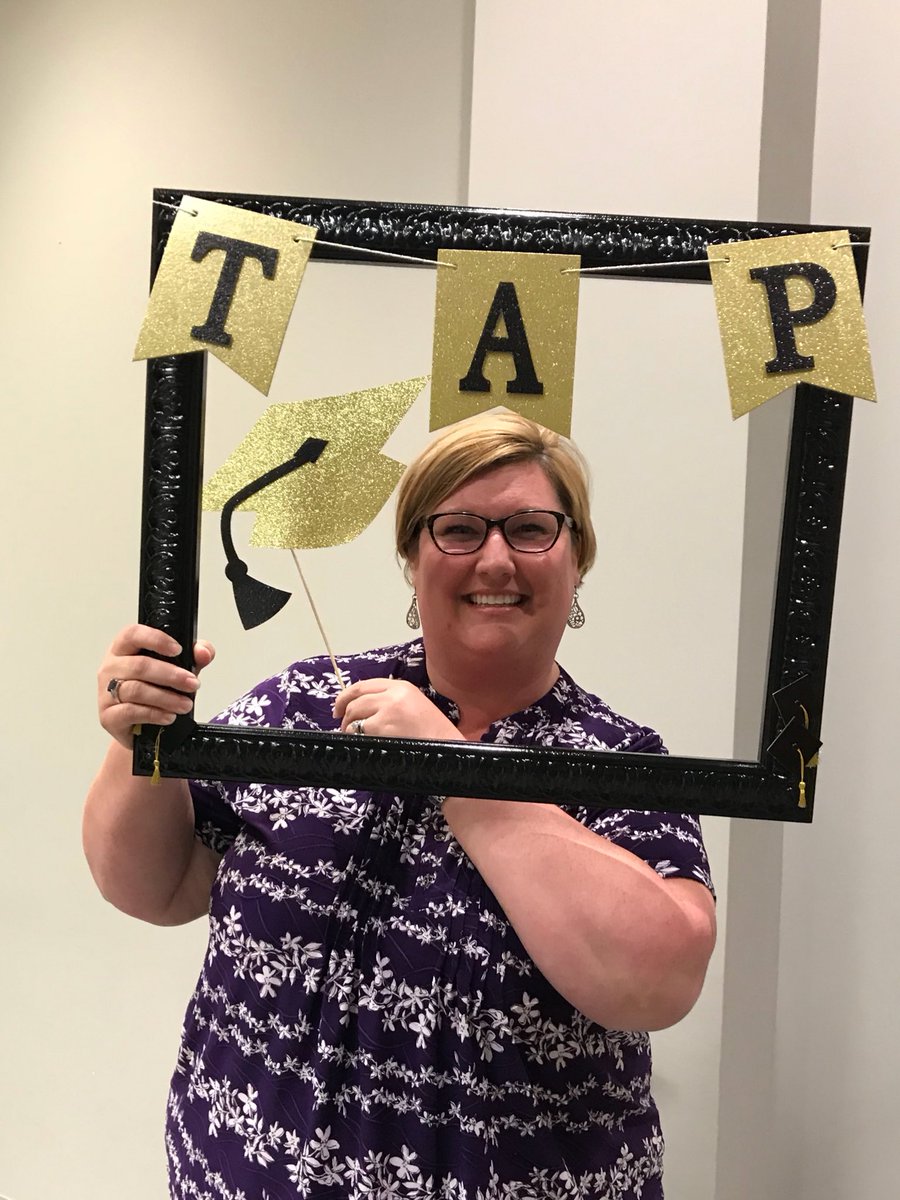 cabsher0's tweet photo. #TAPgraduate2018
@SEstarsR2 https://t.co/9TKVVnJBLS