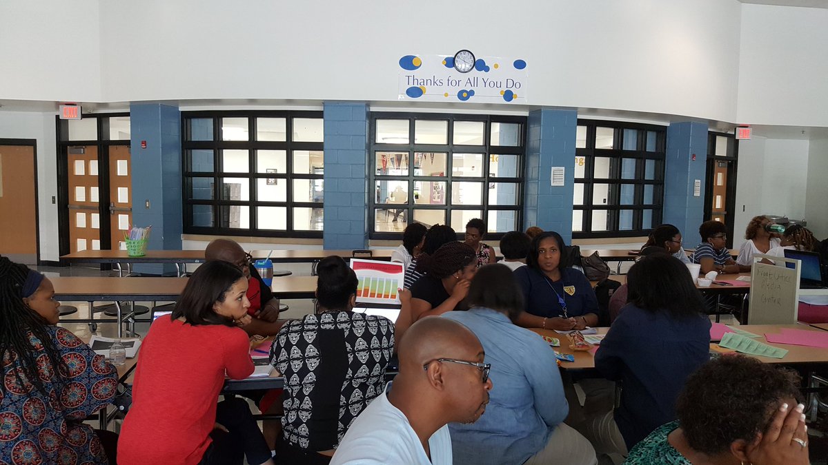 barthelldfcs's tweet photo. Staff @CES_MUSTANG reviewing Fastbridge growth data for SEC students. @CliftondaleES @Freeman1908 @YolandaBW @gyimah_whitaker @fultonslc @DaraJonesWilson https://t.co/VwHK9LoDhe