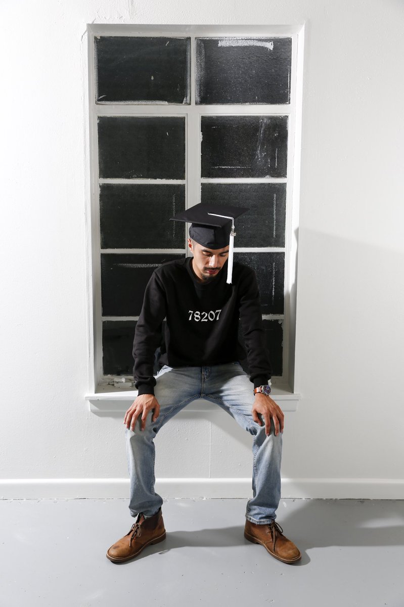 sportsguyjose's tweet image. #GraduationSzn #JustAKidFrom78207 📸: @TomasGvisuals