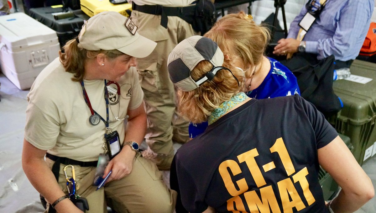 ASPRgov's tweet image. Responders from the National Disaster Medical System were on-the-scene providing medical support at the National Peace Officer Memorial in Washington, DC.  Approximately 30,000 people gathered to honor federal, state &amp;amp; local officers killed or disabled in the line of duty.