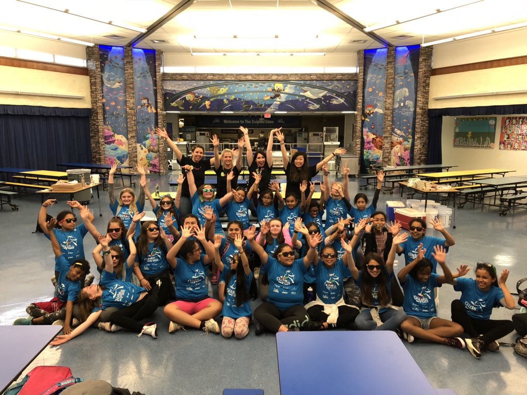 misswang0912's tweet photo. GOTR celebration before race day!! #gomarbrookdolphins #girlsontherun @marbrkprincipal @DanaFarrior https://t.co/4ZTlAyKUBe