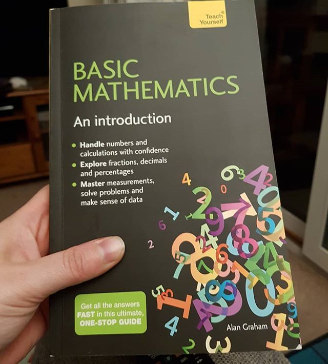 Pemblebee_Art's tweet photo. Settling down for the night with a good book 😊
I start my @theopenuniversity degree in Oct and I will be studying Natural Sciences so I wanted to try to refresh my maths skills beforehand.

#openuni #openuniversity #basicmaths #suchanerd #nevertoold https://t.co/afS67nrWF8 https://t.co/XOWUaYjPBc