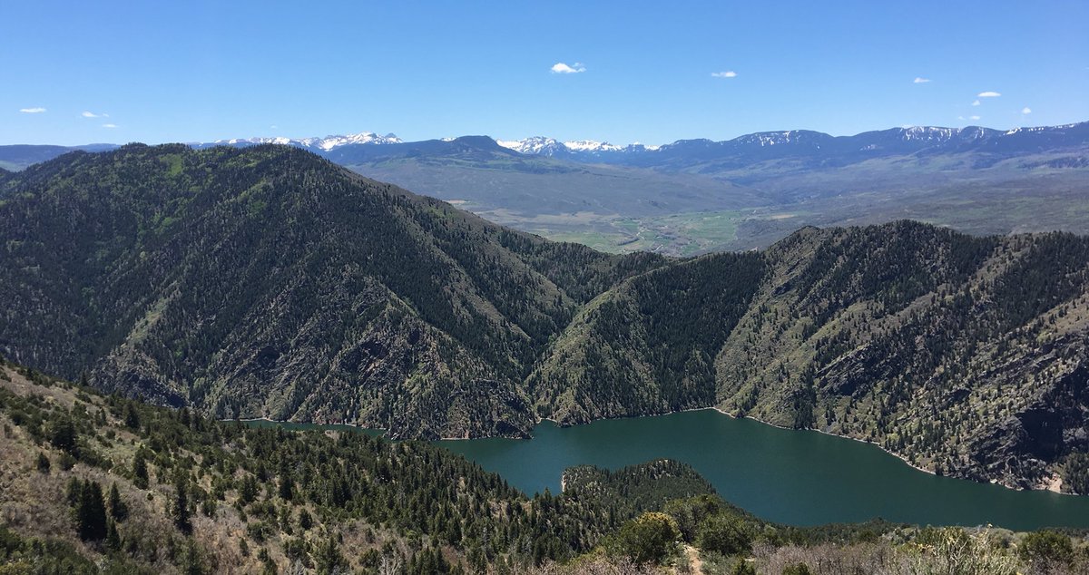 GunniRiverFest's tweet photo. Mostly clear blue over @BlackCanyonNPS today #beautiful #sanjuanmtns #hermitsrest https://t.co/lp38ySopHH